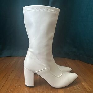 White Gogo boots - calf height pointy a size 9